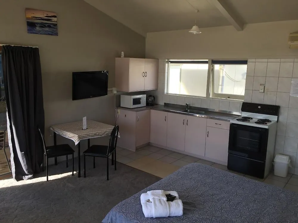 Jack & Di'S Lakefront Motel 罗托鲁阿