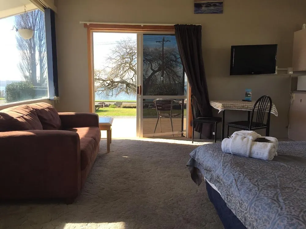 Jack & Di'S Lakefront Motel 罗托鲁阿 3*,