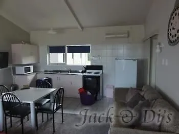 Jack & Di'S Lakefront Motel 罗托鲁阿